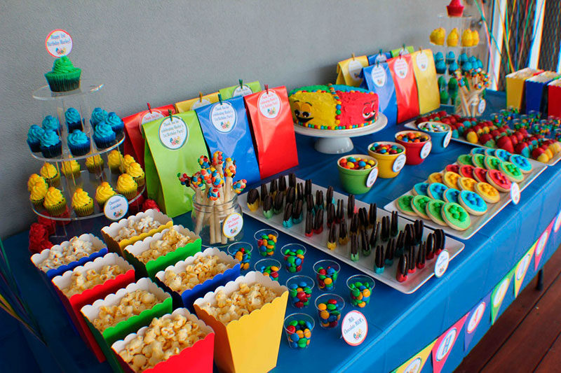 Mesa de doces para festa infantil 2.1