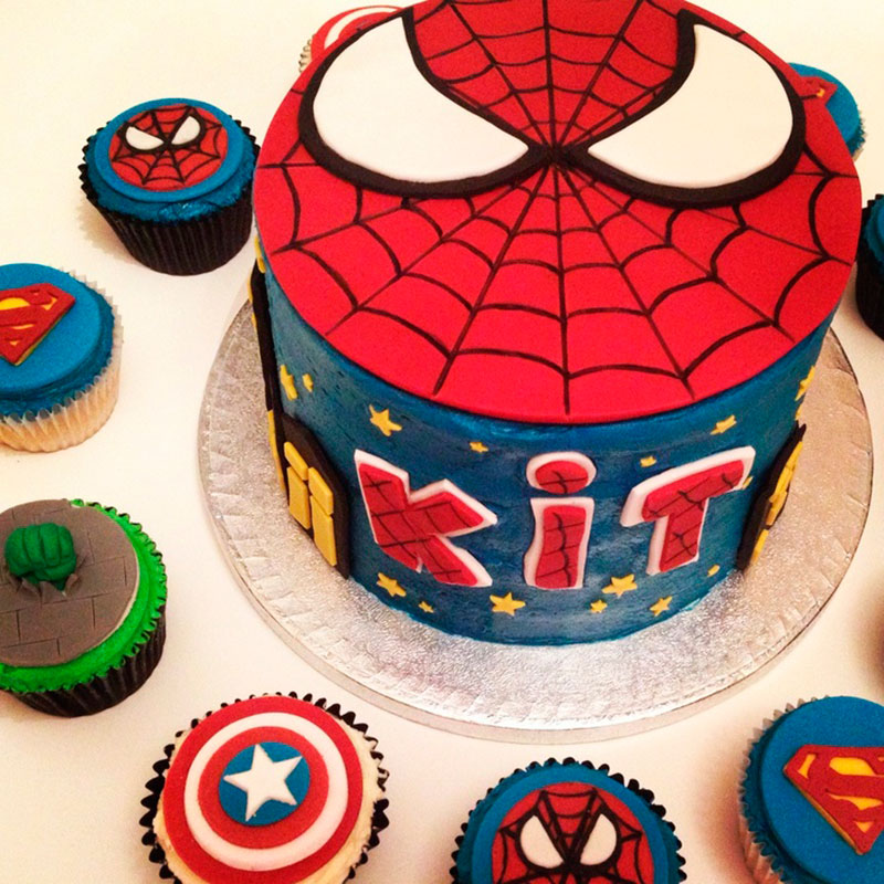 Bolo e cupcake