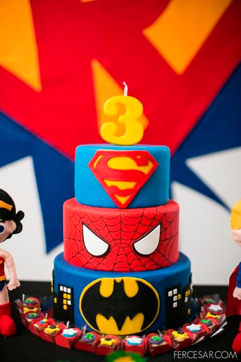 Bolo super-heróis