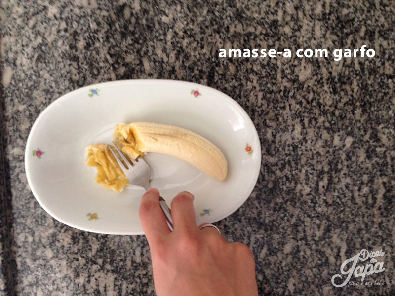 2-receita-de-panqueca-com-banana-e-ovo-banana-amassada